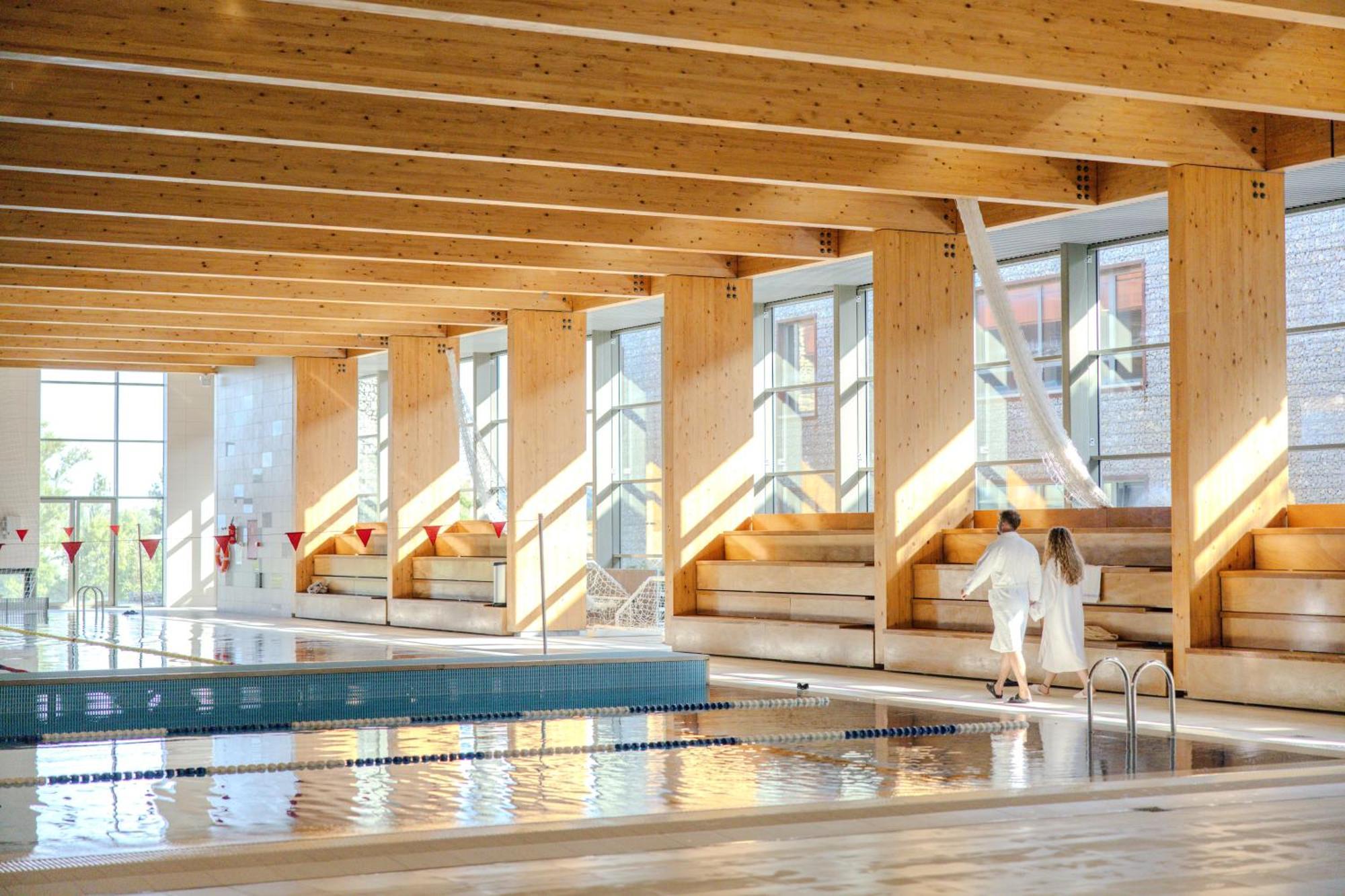 Akademia Hotel Balatonfured Bagian luar foto